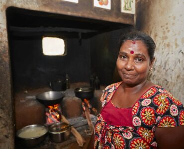 Local Lady in Sri Lanka | Immersive Tours to Sri Lanka | Millis Potter Travel